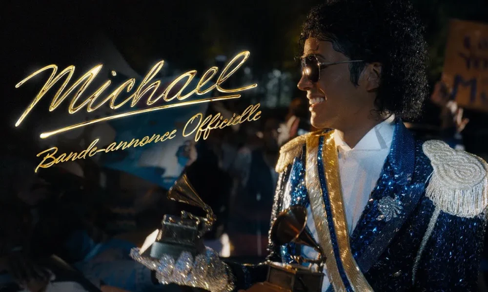 Jaafar Jackson incarnant Michael Jackson dans le biopic Michael lors d’une scène de concert