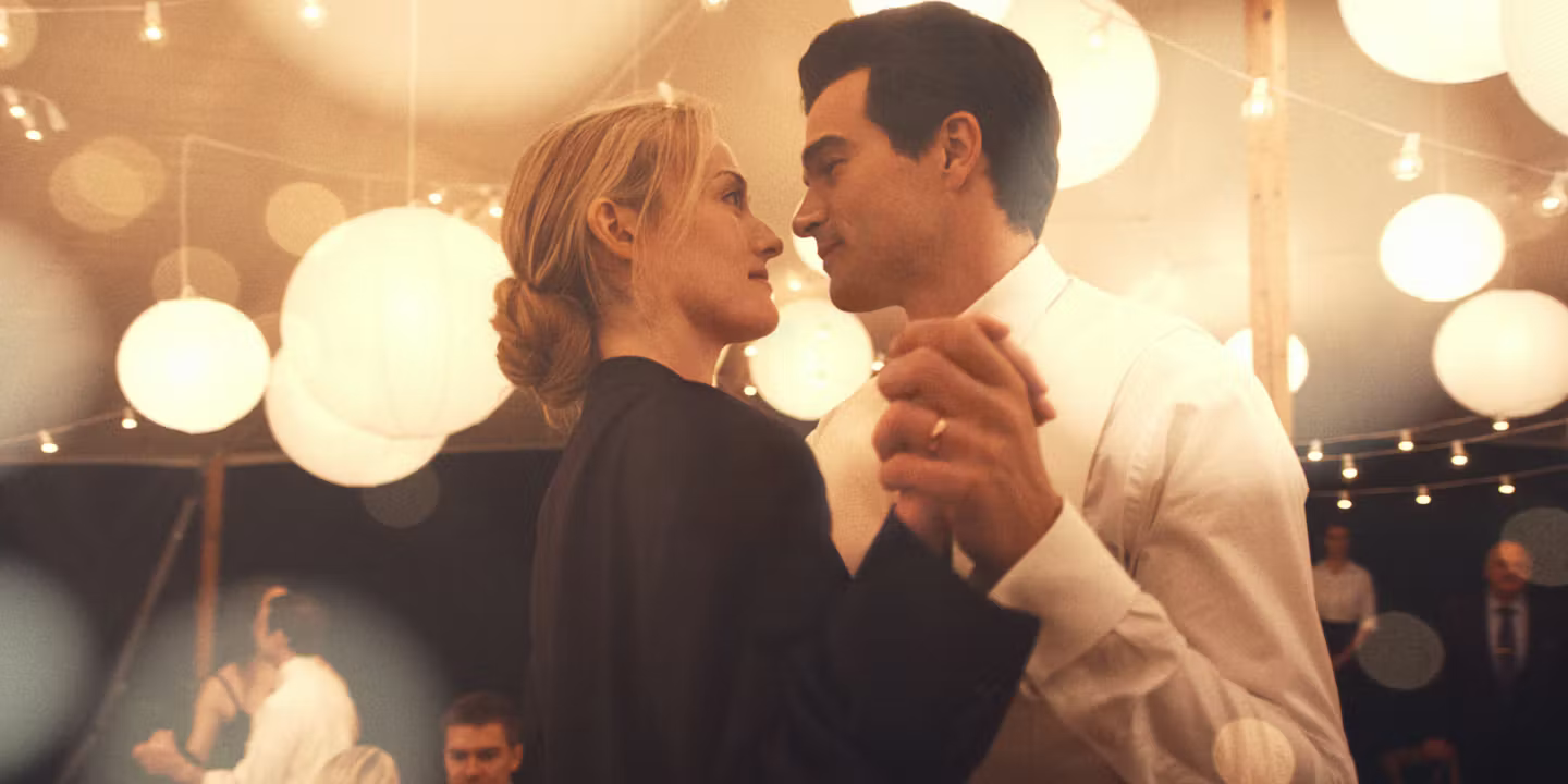 John F. Kennedy Jr et Carolyn Bessette dans Love Story, série de Ryan Murphy