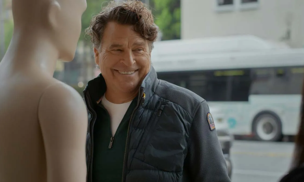 Paul Rhoades interprété par Harrison Ford dans la saison 3 de Shrinking sur Apple TV+