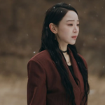 Shin Hye-sun dans The Art of Sarah sur Netflix lors de la scène finale de la saison 1