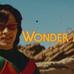 Wonder Man dans la fausse bande-annonce rétro Marvel au style années 70