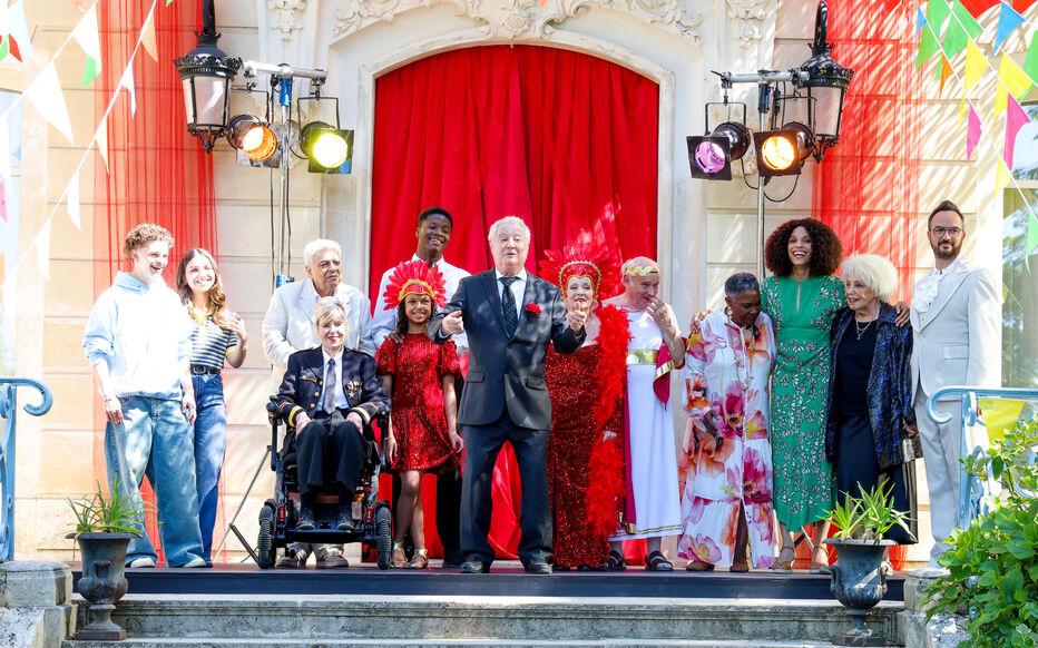 Maison de retraite sur TF1 : une saison 2 est-elle prévue ? Kev Adams évoque une suite en discussion, dépendante des audiences.
