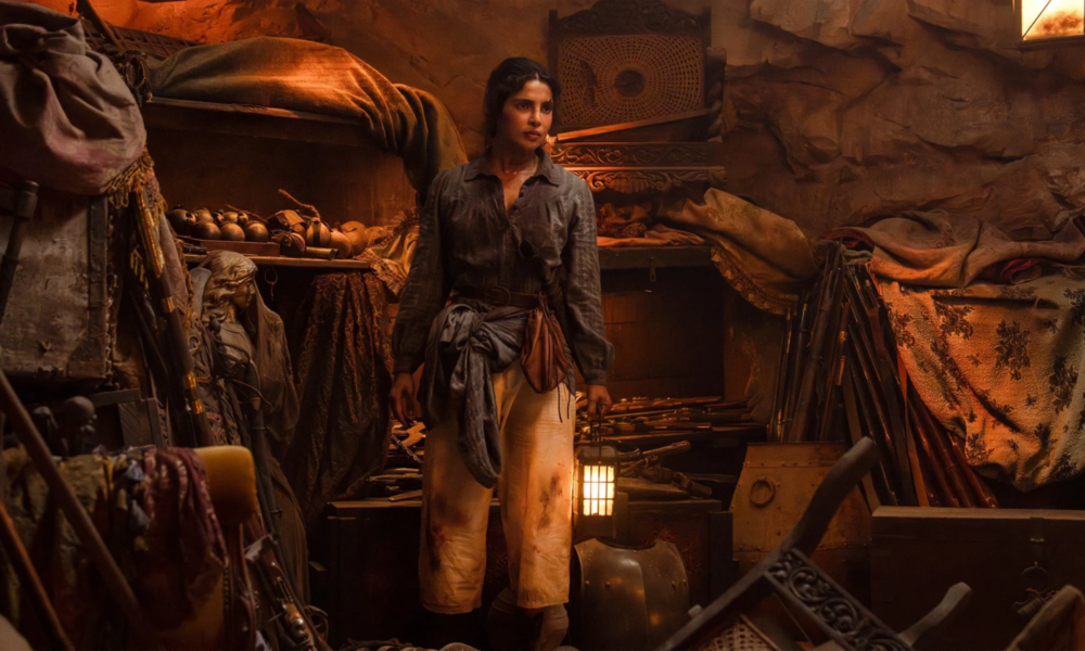 Priyanka Chopra dans une scène intense du film La Falaise disponible sur Prime Vidéo