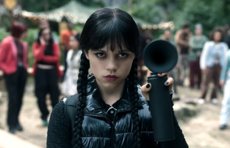 Jenna Ortega dans le rôle de Mercredi Addams à Nevermore Academy dans la série Mercredi sur Netflix