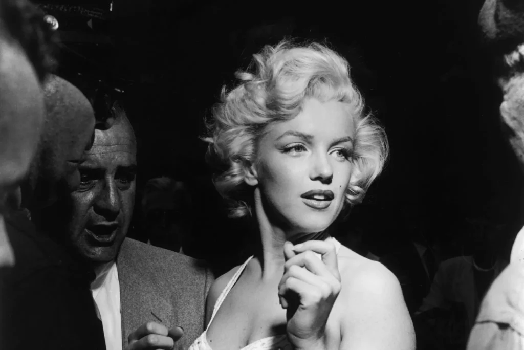 Marilyn Monroe fête ses 100 ans. Retour sur sa vie, sa carrière et son héritage durable dans le cinéma et la culture populaire mondiale